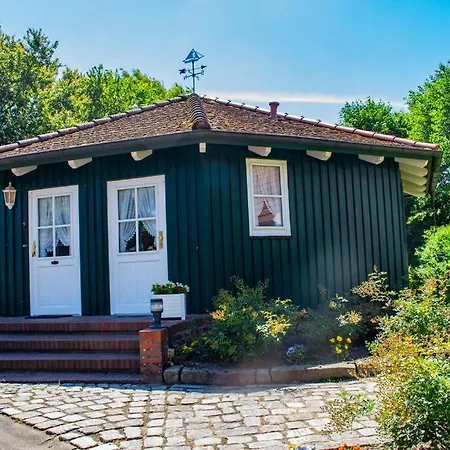 Pavillon In Stinteck/westerdeichstrich Bei Buesum Apartment Westerdeichstrich